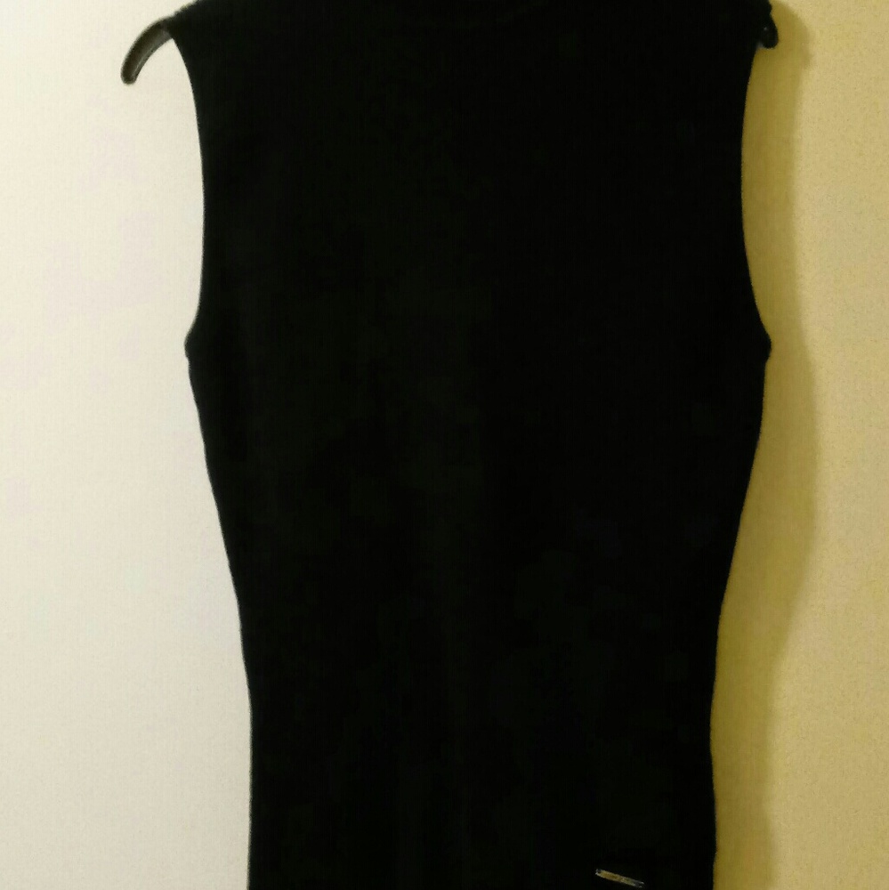 Sleeveless sweater shell.